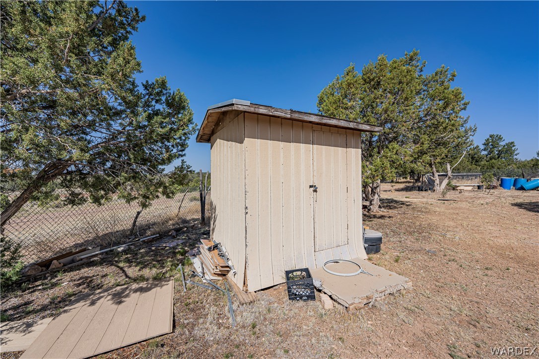 43900 West Weathervane Road Seligman, AZ 86337 - Photo 35 of 52 Gallery Image 35