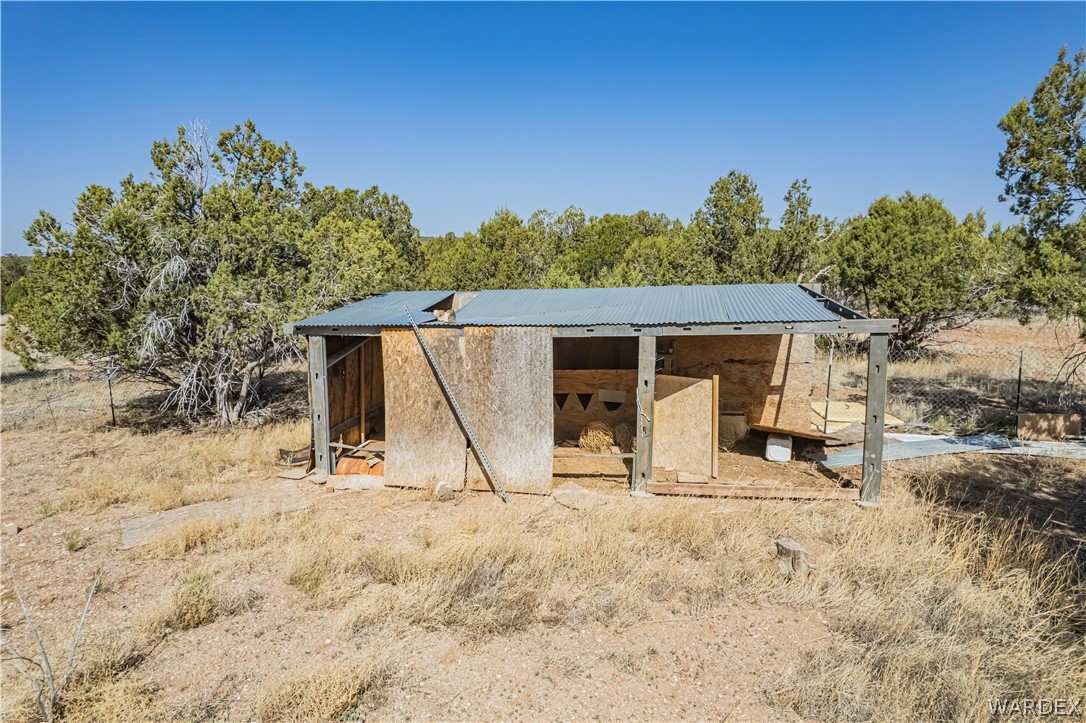 43900 West Weathervane Road Seligman, AZ 86337 - Photo 43 of 52 Gallery Image 43