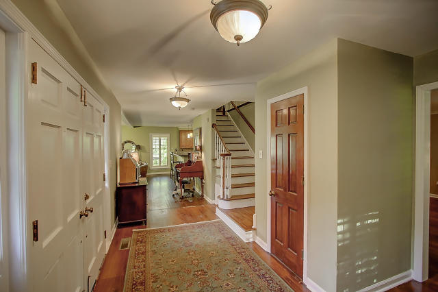 704 Willow Lake Road Charleston, SC 29412 - Photo 8 of 44 Spacious Entry