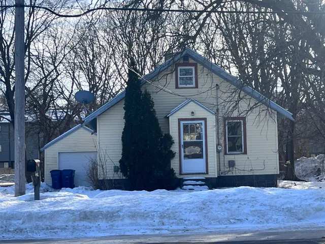 $154,900 | 1712 University Drive Southeast, St. Cloud, MN 56304