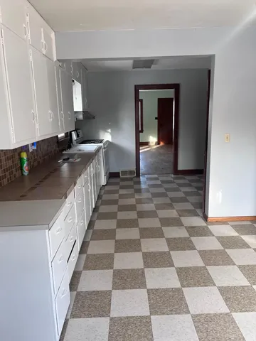 $154,900 | 1712 University Drive Southeast, St. Cloud, MN 56304