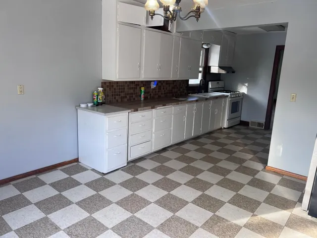 $154,900 | 1712 University Drive Southeast, St. Cloud, MN 56304