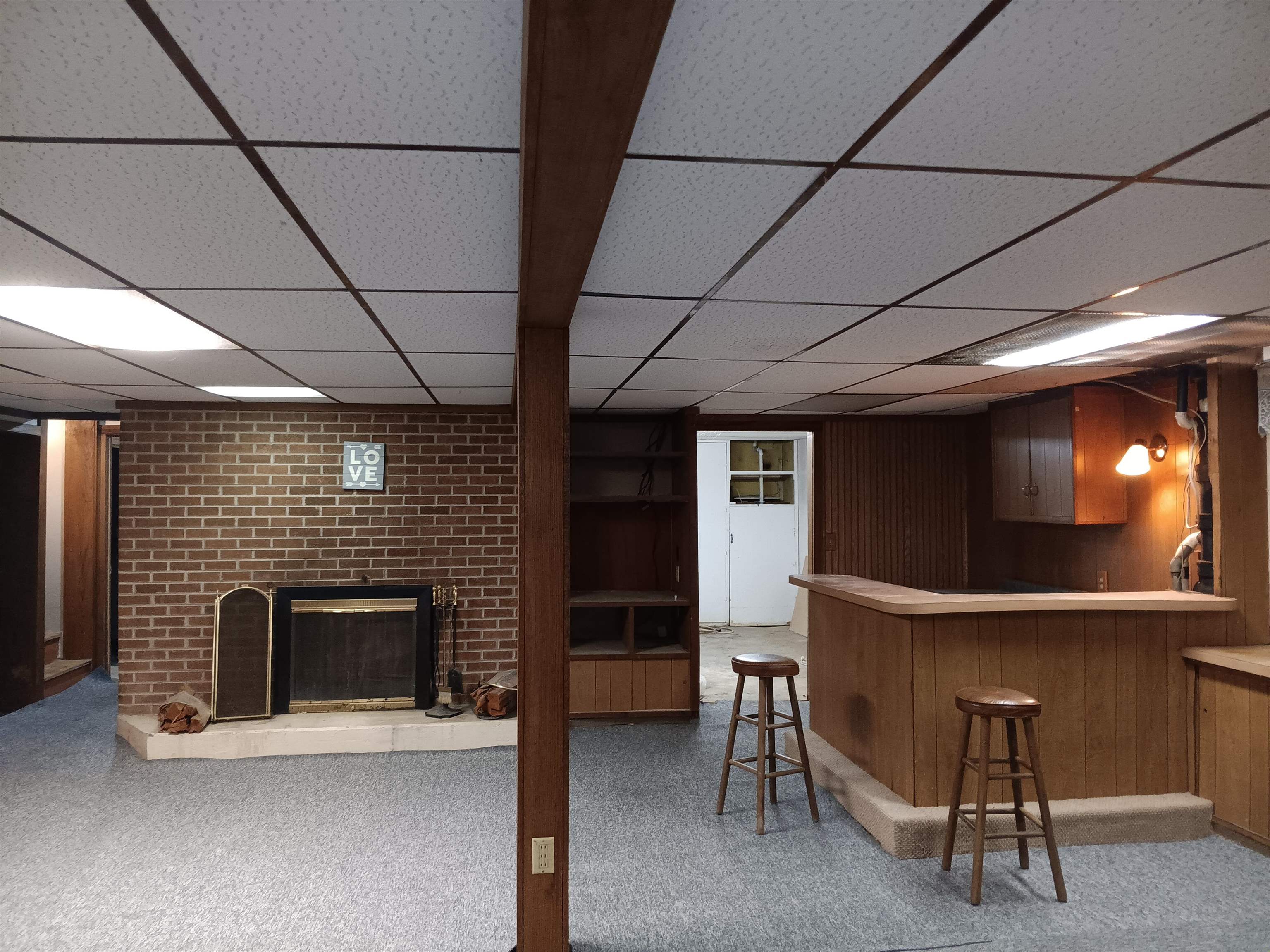 1604 Parkside Court Freeport, IL 61032 - Photo 10 of 11 a room with furniture and a fireplace