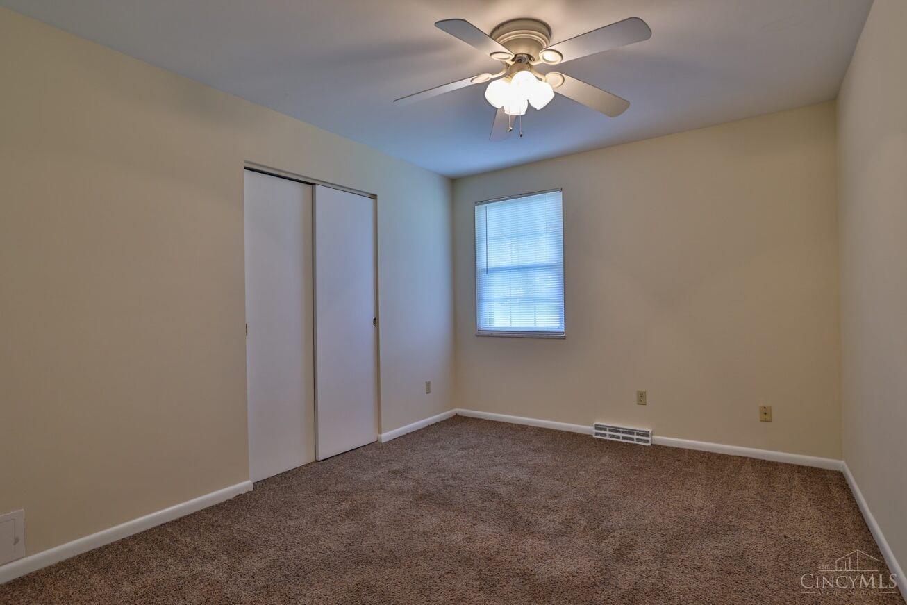11256 Pippin Road Cincinnati, OH 45231 - Photo 21 of 27