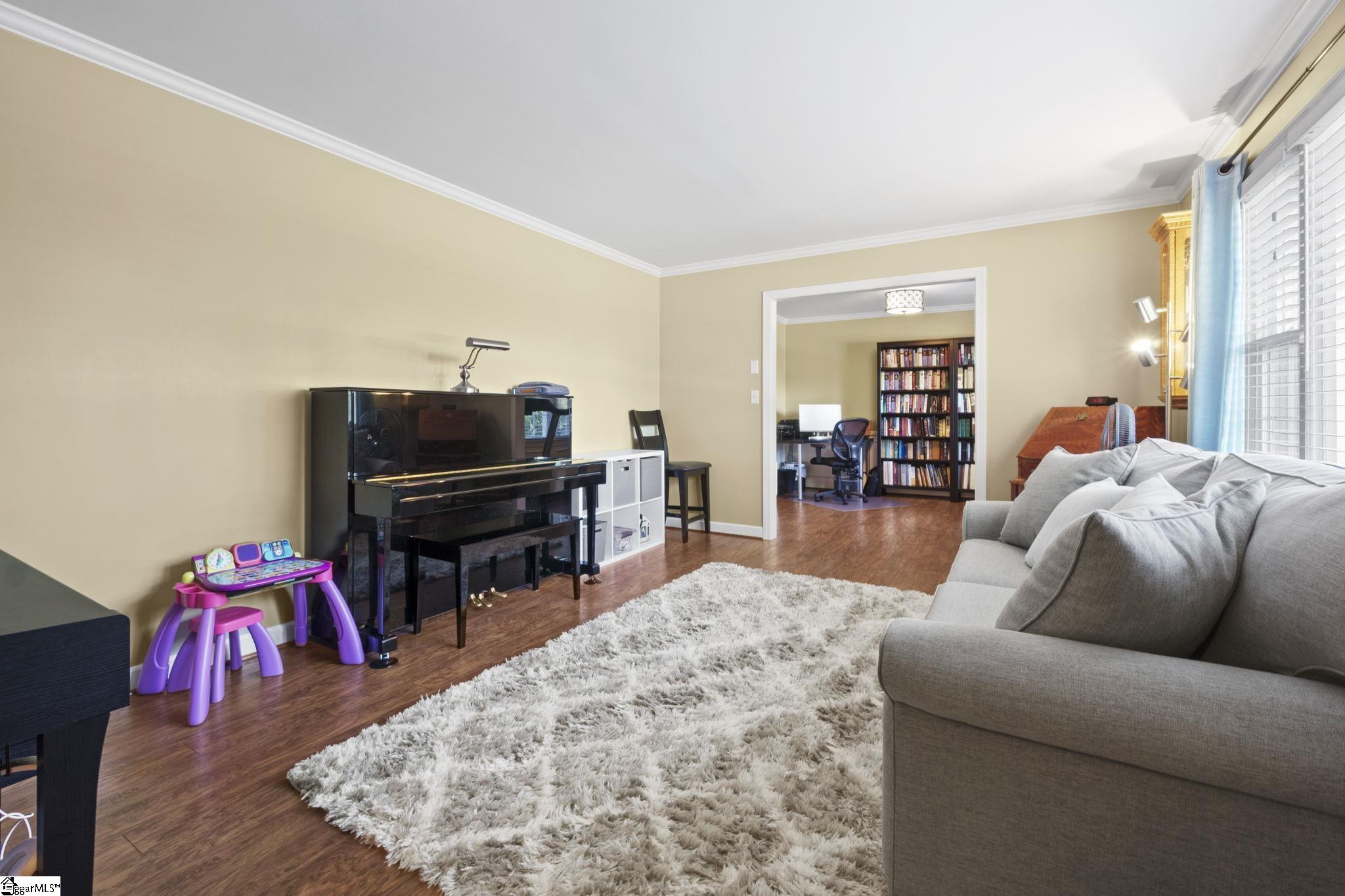 34 Rollingreen Road Greer, SC 29651 - Photo 11 of 30 Gallery Image 11