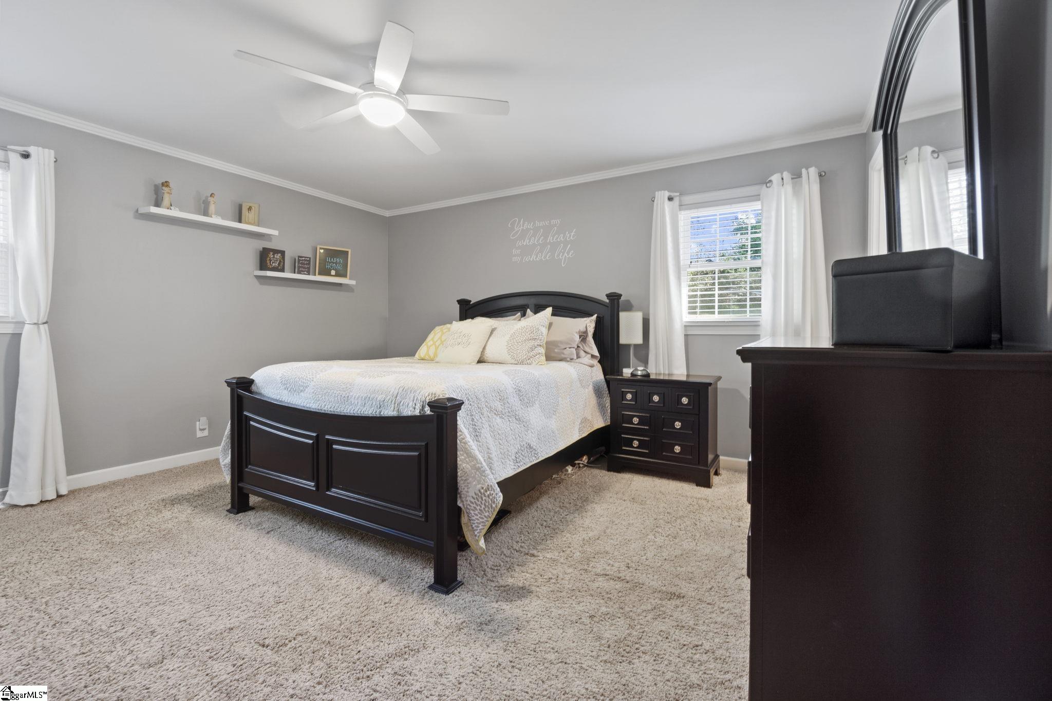 34 Rollingreen Road Greer, SC 29651 - Photo 12 of 30 Gallery Image 12