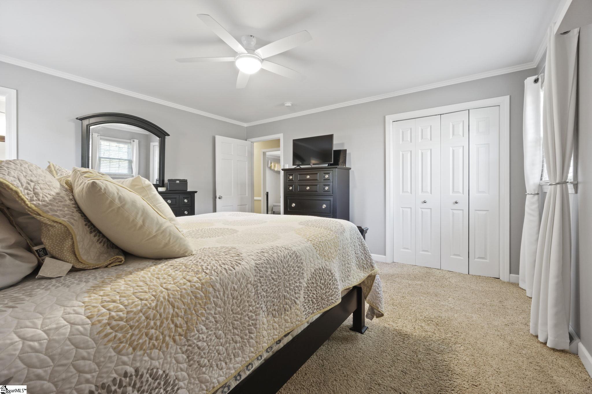 34 Rollingreen Road Greer, SC 29651 - Photo 13 of 30 Gallery Image 13