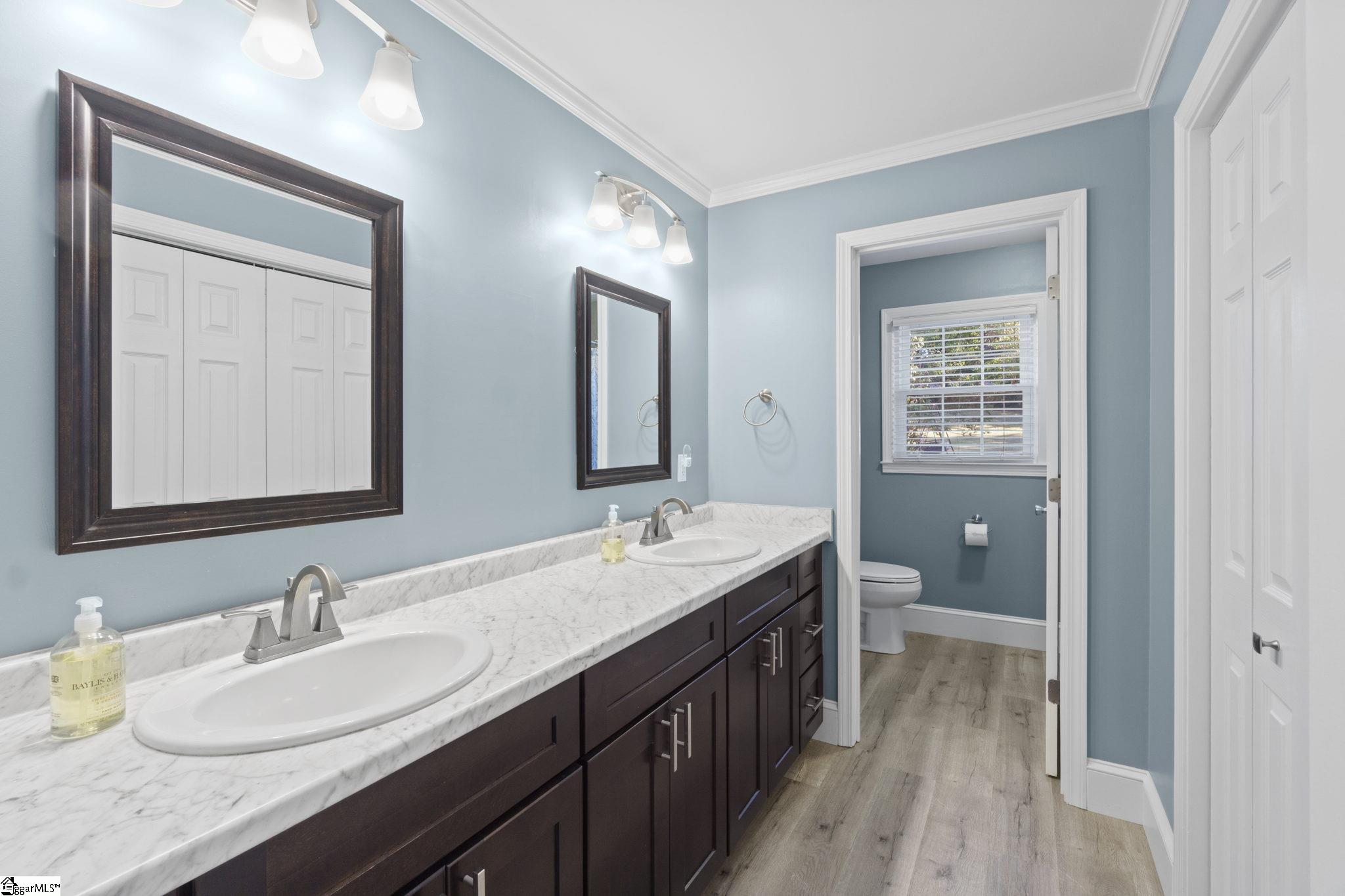 34 Rollingreen Road Greer, SC 29651 - Photo 14 of 30 Gallery Image 14