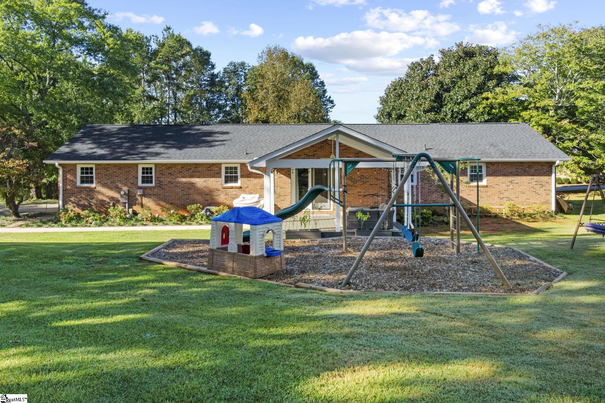 34 Rollingreen Road Greer, SC 29651 - Photo 23 of 30 Gallery Image 23
