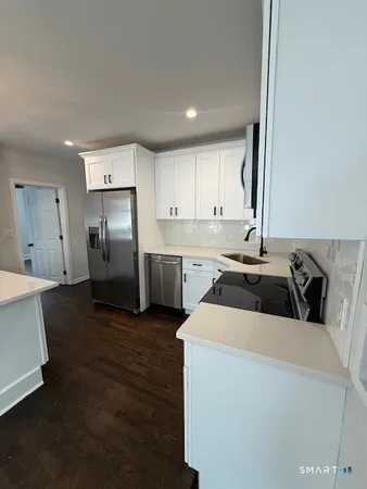 $2,900 | 349 Marlborough Terrace, Unit 1, Fairfield, CT 06825