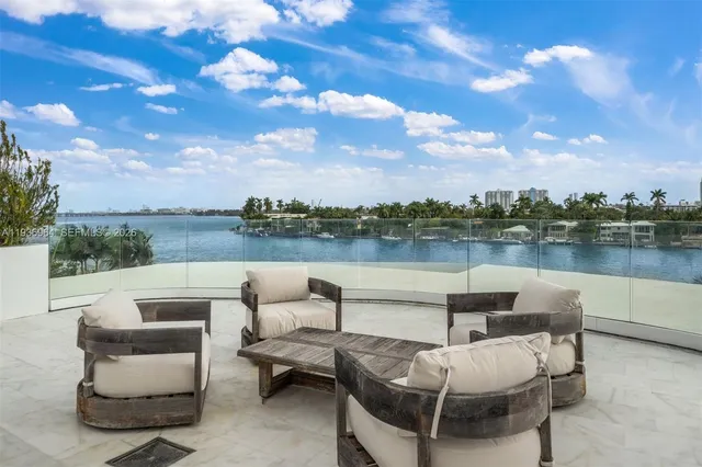 $31,000,000 | 503 East Dilido Drive, Miami Beach, FL 33139
