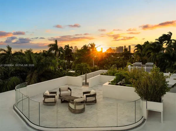 $29,995,000 | 503 East Dilido Drive, Miami Beach, FL 33139