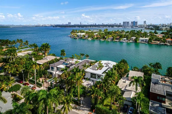 $29,995,000 | 503 East Dilido Drive, Miami Beach, FL 33139