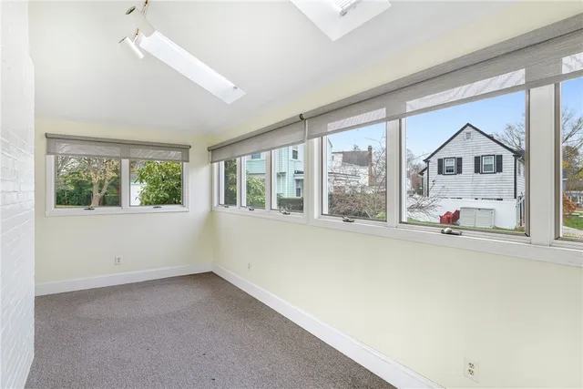 $679,000 | 20 Elmsgate Way, East Providence, RI 02916