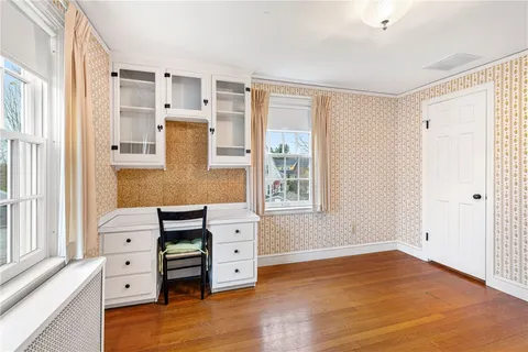 $679,000 | 20 Elmsgate Way, East Providence, RI 02916