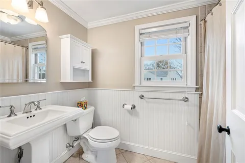 $679,000 | 20 Elmsgate Way, East Providence, RI 02916