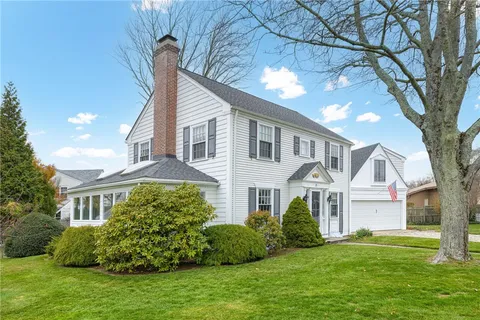 $679,000 | 20 Elmsgate Way, East Providence, RI 02916