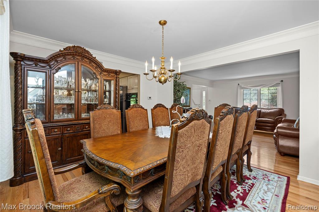31223 Country Ridge Circle Farmington Hills, MI 48331 - Photo 12 of 62