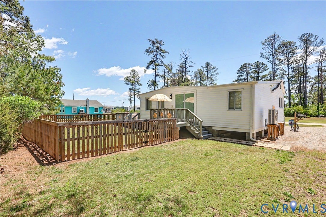 1675 Daniel Avenue North, VA 23128 - Photo 24 of 38