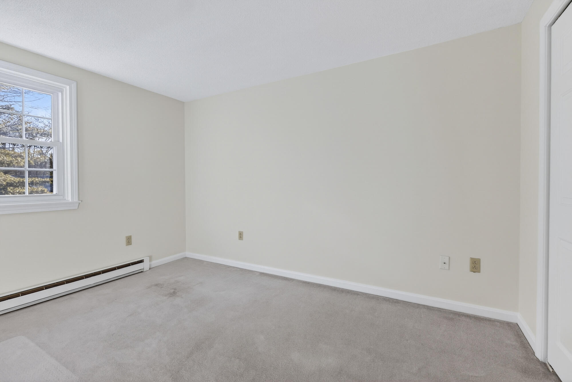 12 Edgecomb Court, Unit 12 Portland, ME 04103 - Photo 25 of 42 12 Edgecomb_W5_34