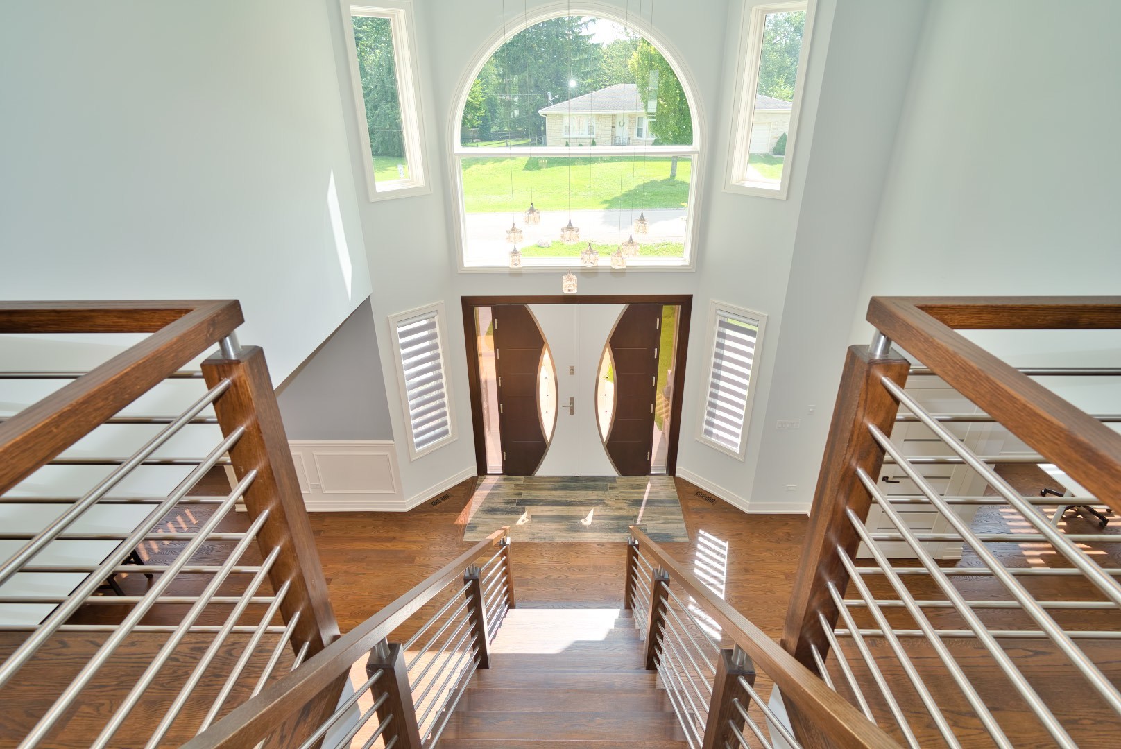 210 Cottonwood Road Northbrook, IL 60062 - Photo 14 of 47 a view of an entryway with a rug