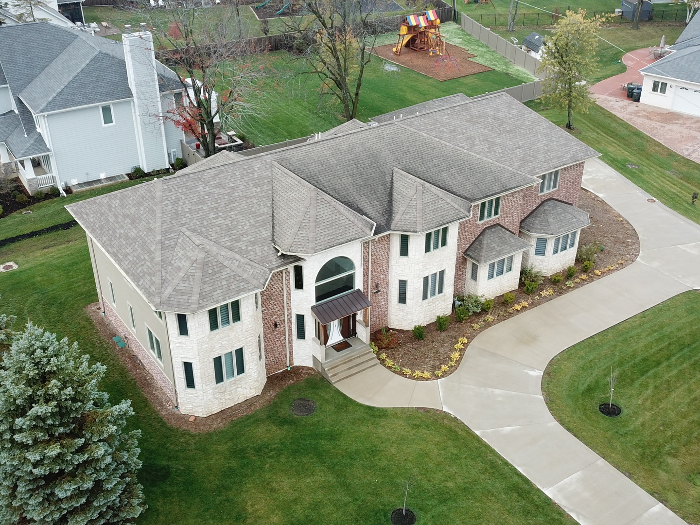 210 Cottonwood Road Northbrook, IL 60062 - Photo 4 of 47 an aerial view of a house with a yard