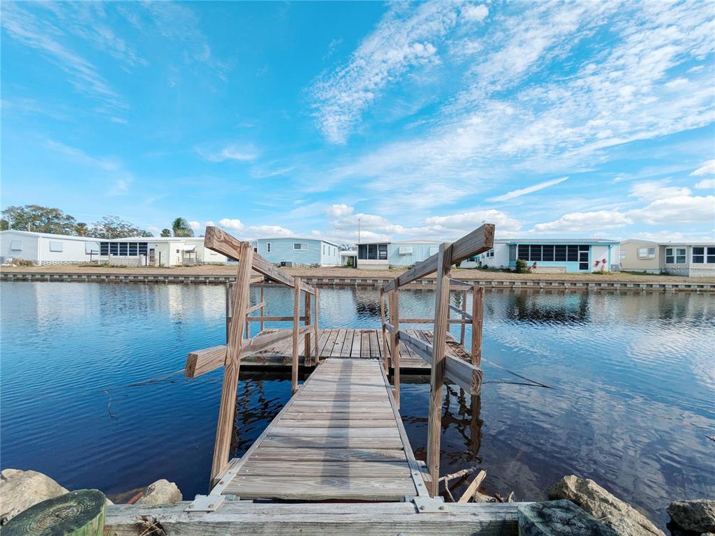 5652 Congress Street New Port Richey, FL 34653 - Photo 3 of 17 Gallery Image 3
