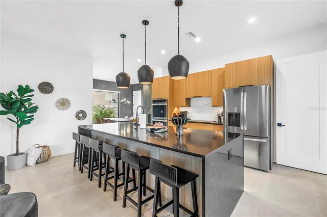 $2,290,000 | 2305 Temple Street, Sarasota, FL 34239