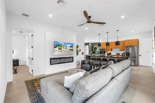 $2,290,000 | 2305 Temple Street, Sarasota, FL 34239