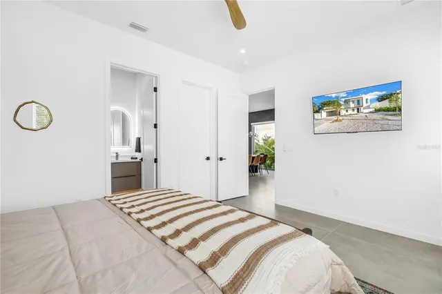 $2,290,000 | 2305 Temple Street, Sarasota, FL 34239