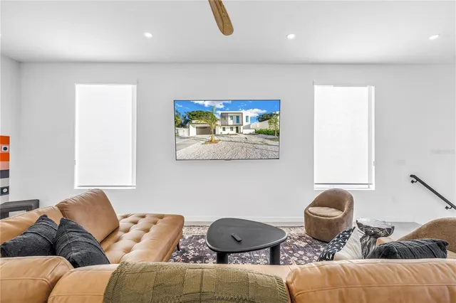 $2,290,000 | 2305 Temple Street, Sarasota, FL 34239