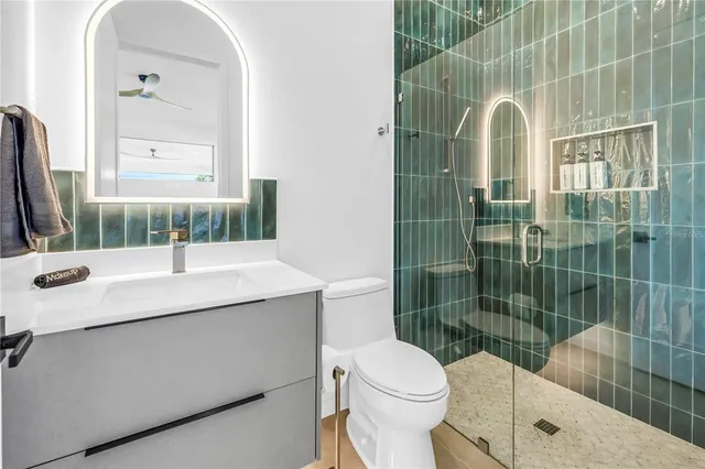 $2,290,000 | 2305 Temple Street, Sarasota, FL 34239