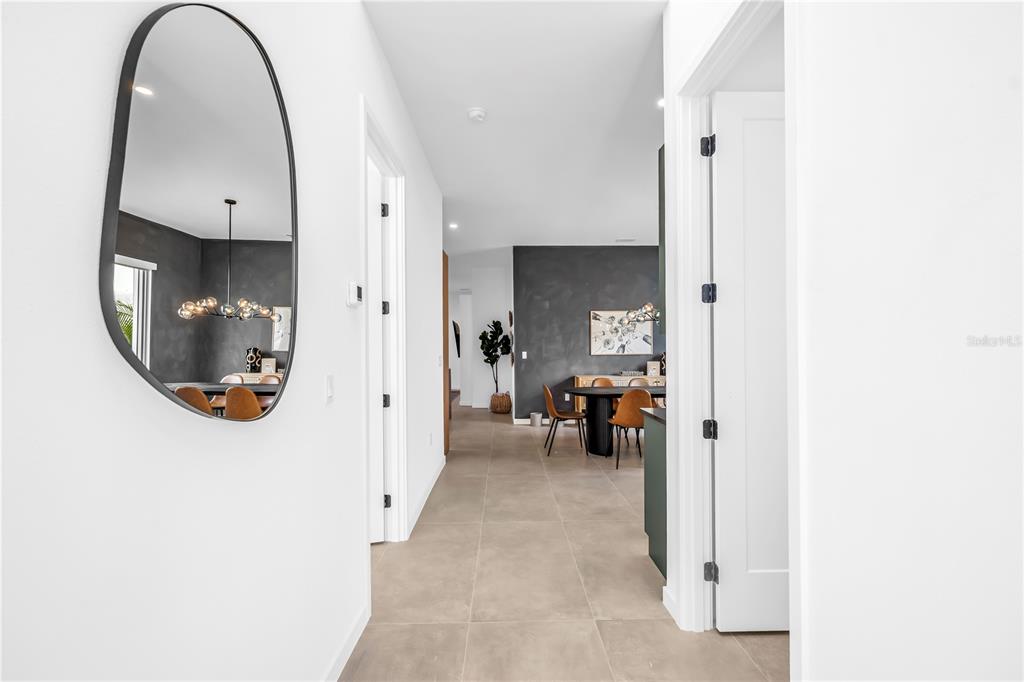 2305 Temple Street Sarasota, FL 34239 - Photo 5 of 64