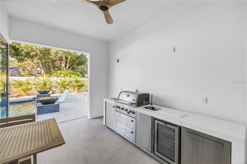 2305 Temple Street Sarasota, FL 34239 - Photo 60 of 64