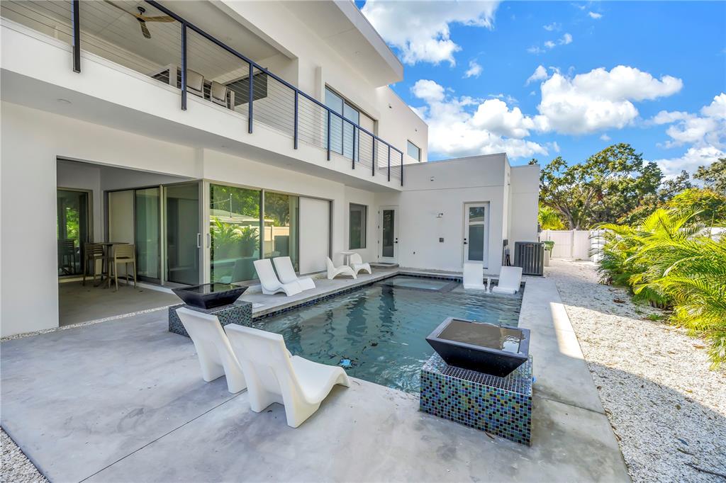 2305 Temple Street Sarasota, FL 34239 - Photo 63 of 64