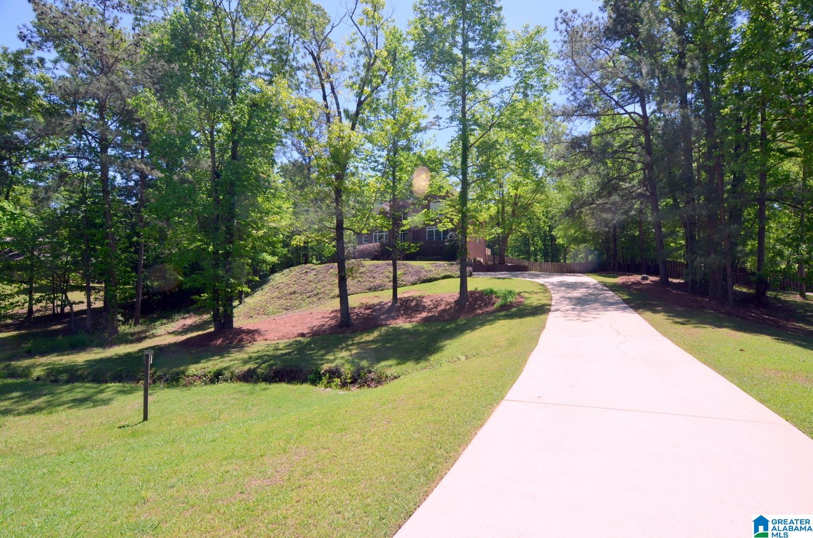 272 Crosscut Road Alabaster, AL 35007 - Photo 5 of 74