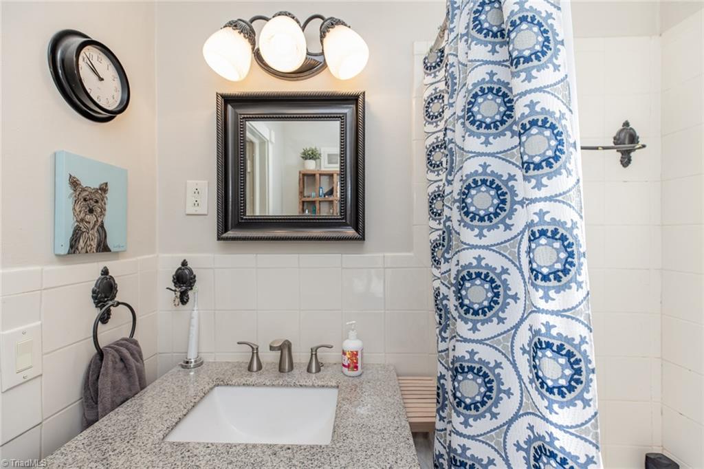 190 Victoria Street Elkin, NC 28621 - Photo 33 of 45 Bonus Area Upstairs!