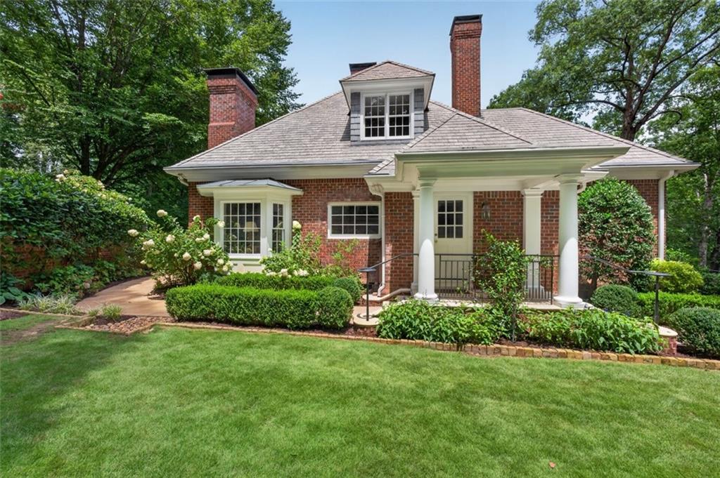 140 Valley Road Northwest Atlanta, GA 30305 - Photo 6 of 66 Gallery Image 6