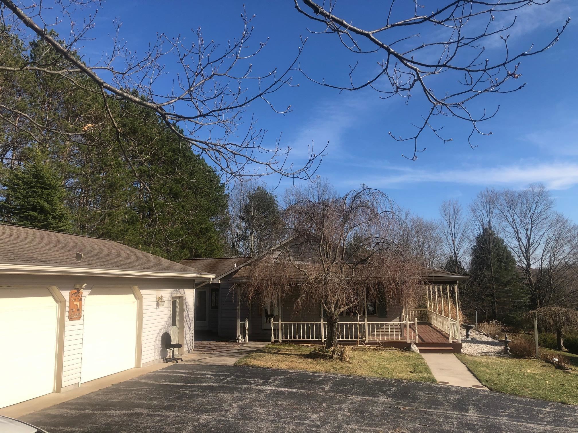 3727 Johnson Road Frankfort, MI 49635 - Photo 12 of 65 1909925-11.JPG