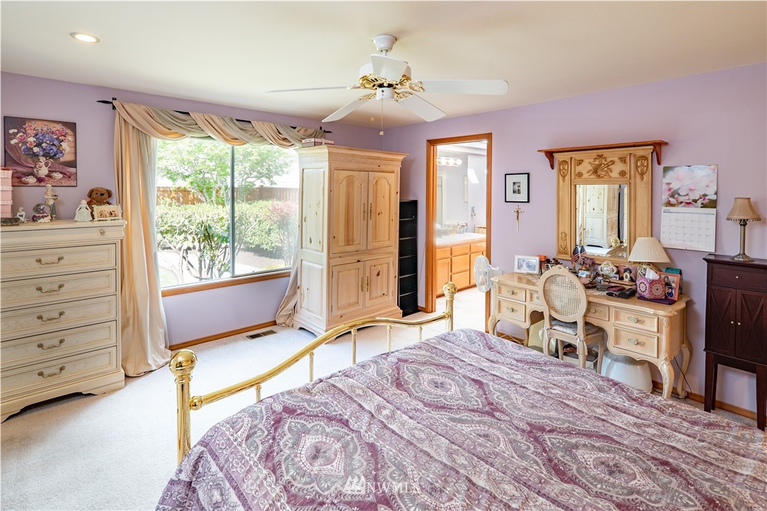 22824 14th Place West Bothell, WA 98021 - Photo 11 of 20