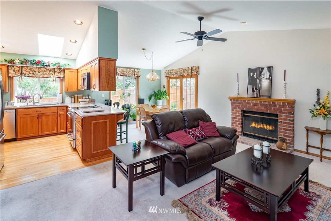 22824 14th Place West Bothell, WA 98021 - Photo 9 of 20