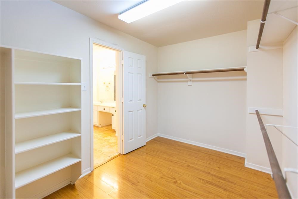 13630 Country Green Court Houston, TX 77059 - Photo 28 of 30 a view of empty room