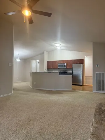 $1,545 | 6804 North Capital Of Texas Highway, Unit 322, Austin, TX 78731