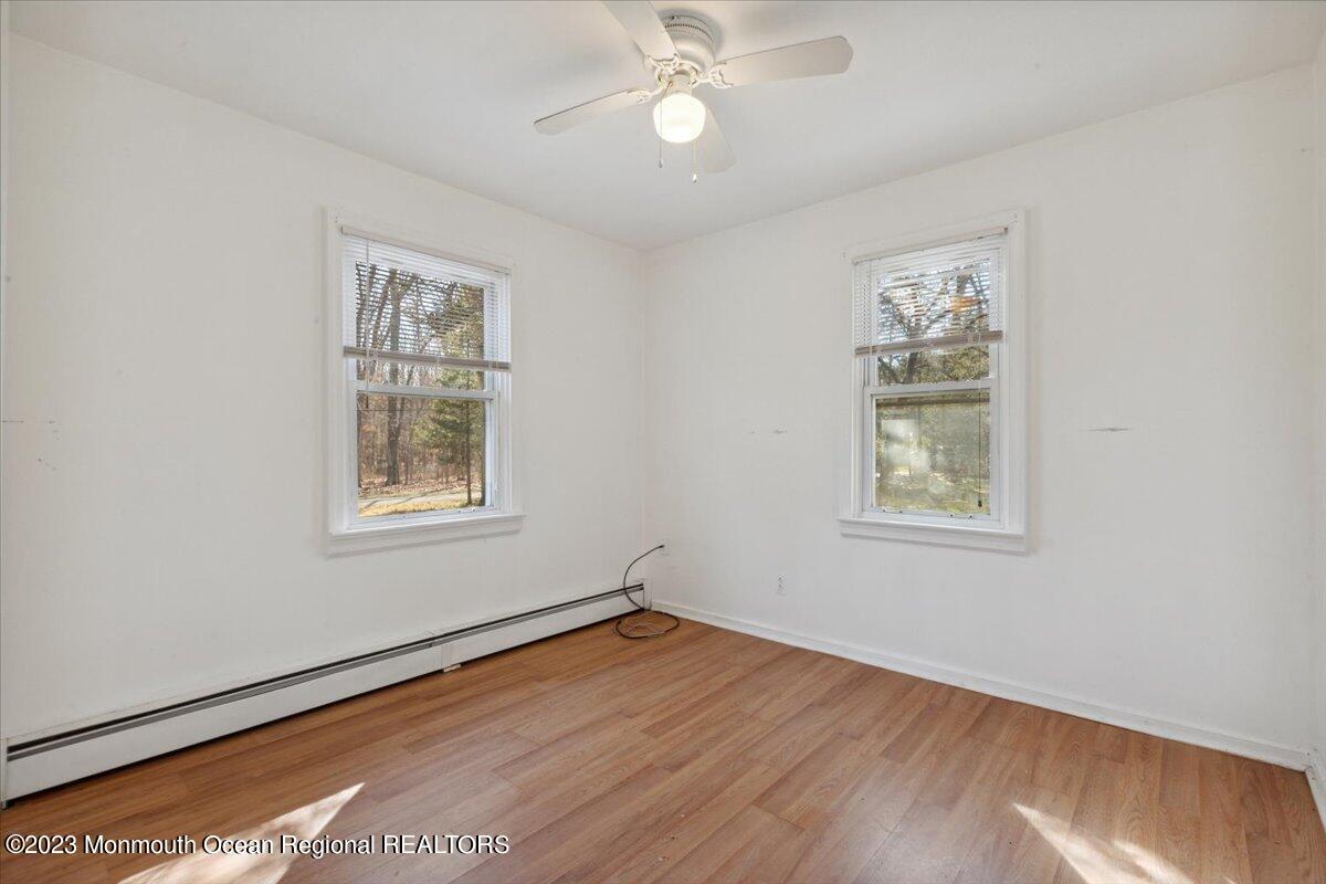9 Jerrys Lane Howell, NJ 07731 - Photo 11 of 18 10-9 Jerrys Ln, Howell, NJ-10