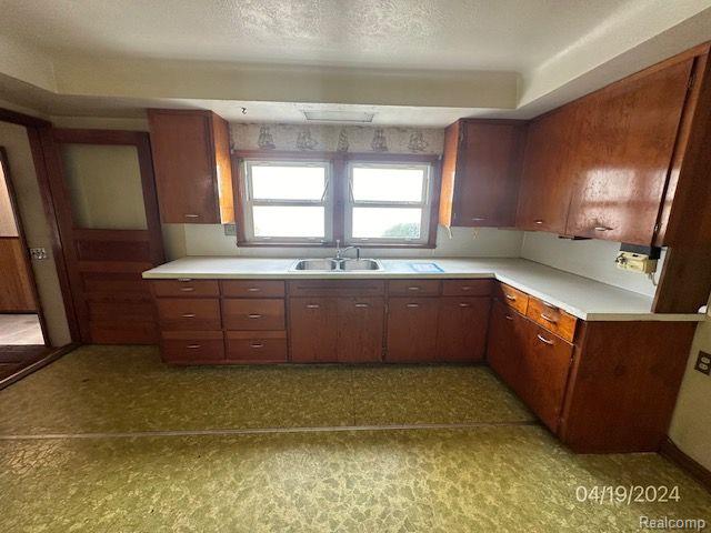 1030 West Dean Road Temperance, MI 48182 - Photo 11 of 20 Gallery Image 11
