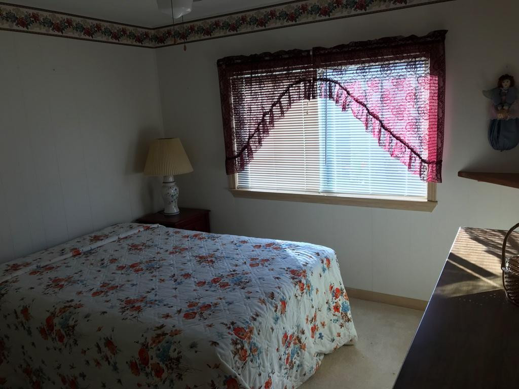 873 Manatee Road Naples, FL 34114 - Photo 11 of 15 Guest Bedroom