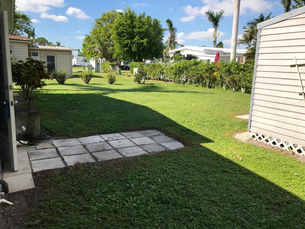 873 Manatee Road Naples, FL 34114 - Photo 14 of 15 Patio