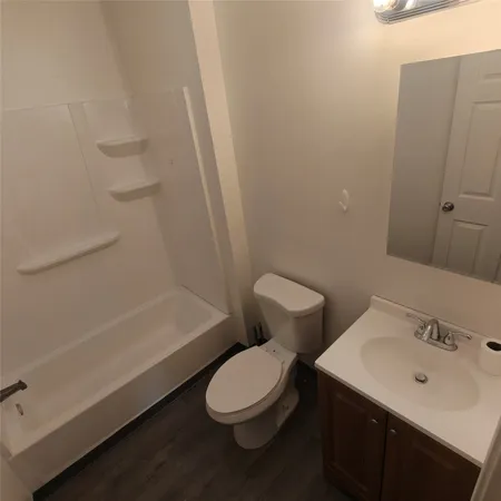 $1,350 | 145 Floral Avenue, Unit 4, Johnson City, NY 13790