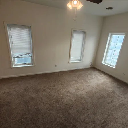 $1,350 | 145 Floral Avenue, Unit 4, Johnson City, NY 13790