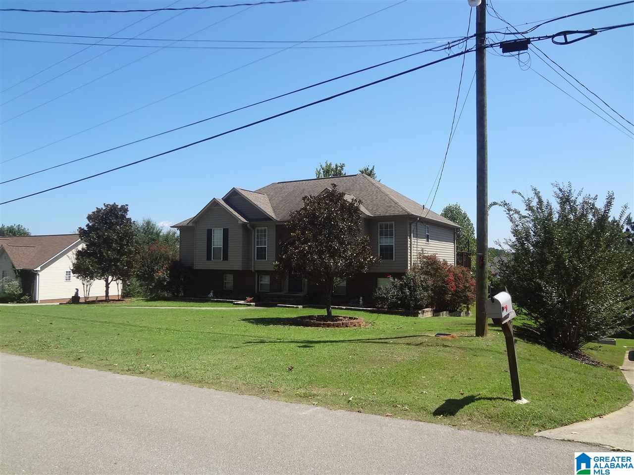 193 Woodland Ridge Road Odenville, AL 35120 - Photo 3 of 45